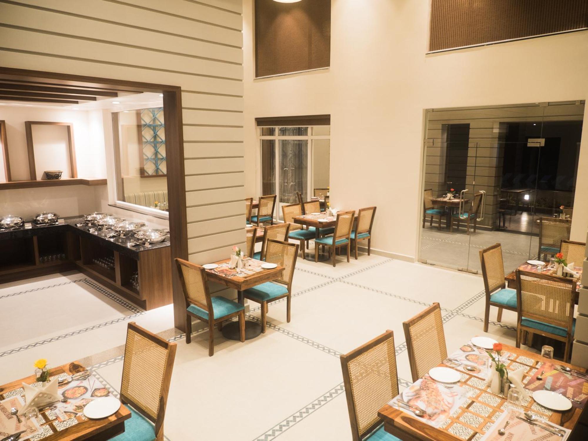 Misty Ocean - A Bergamont Group Of Hotel Kuilapalayam Экстерьер фото