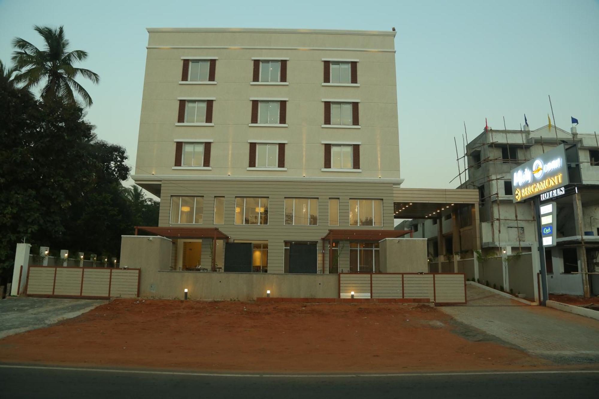 Misty Ocean - A Bergamont Group Of Hotel Kuilapalayam Экстерьер фото