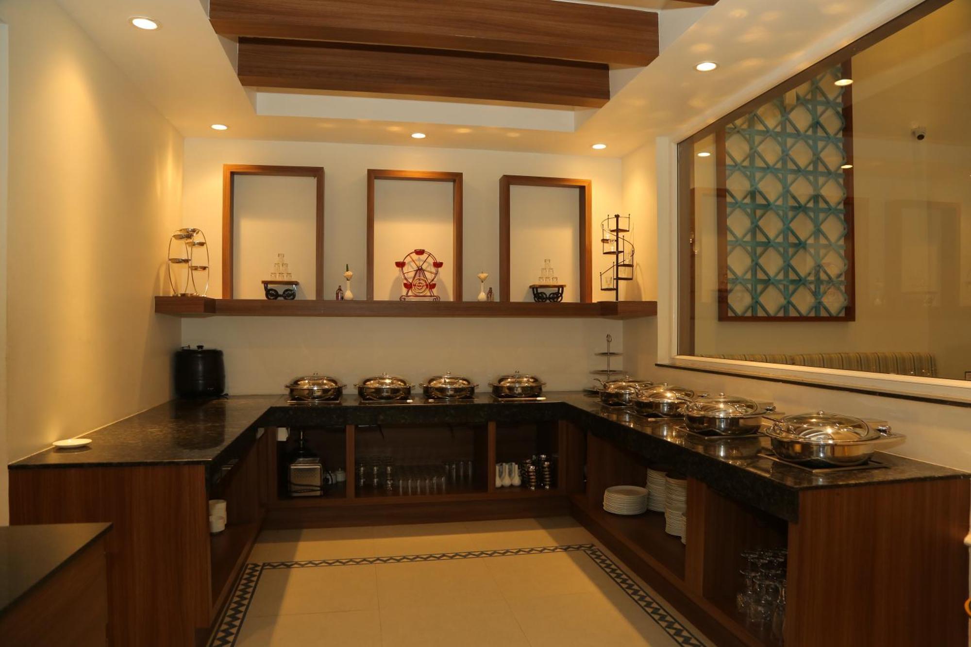 Misty Ocean - A Bergamont Group Of Hotel Kuilapalayam Экстерьер фото